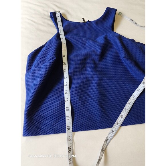🔥 Bisou Bisou Blue Sleeveless Top Textured Slight Crop Size Large Day to Night - Picture 6 of 7